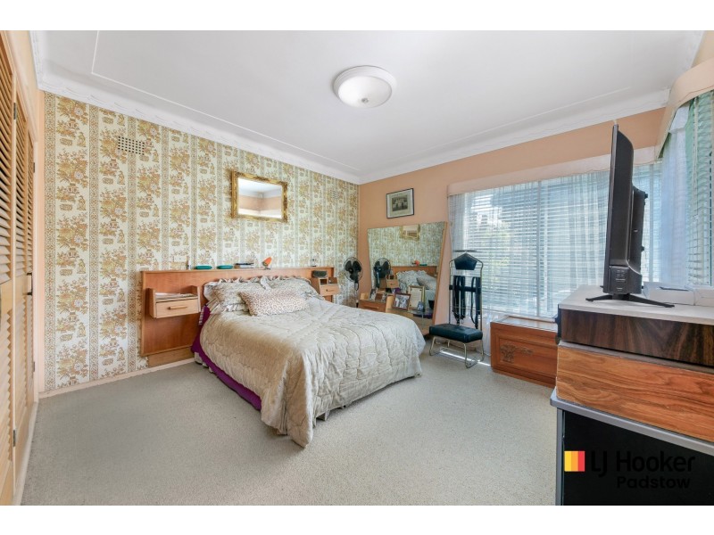 1 Eddie Avenue, Panania NSW 2213