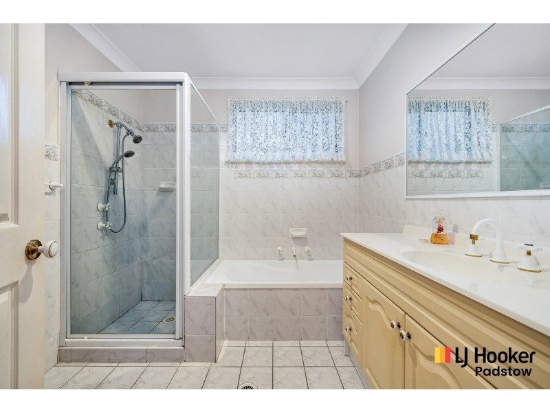 22/26 Parkview Avenue, Picnic Point NSW 2213