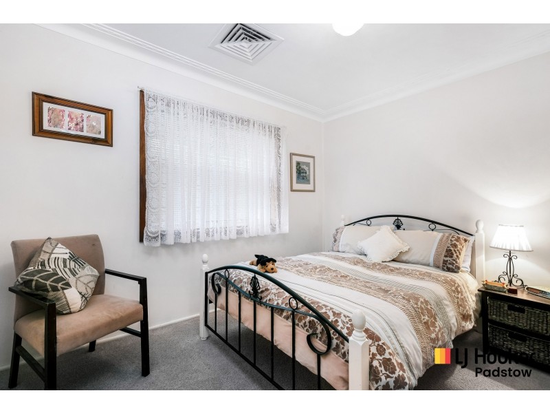 18 Browning Street, East Hills NSW 2213