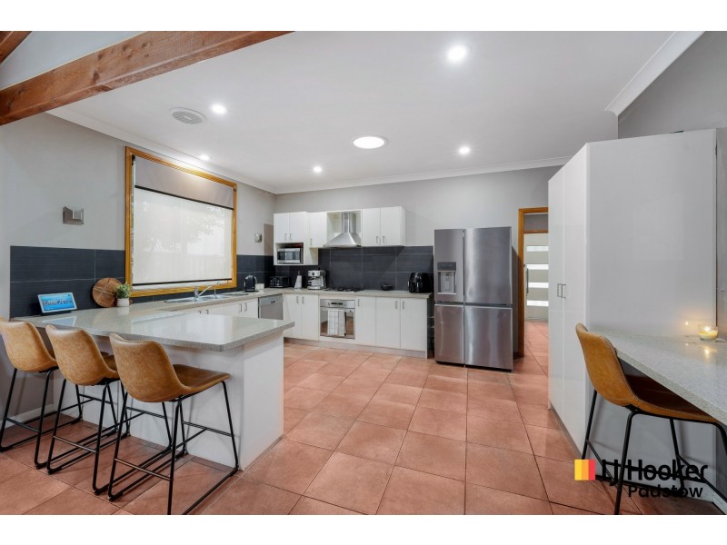 24 Stretham Avenue, Picnic Point NSW 2213