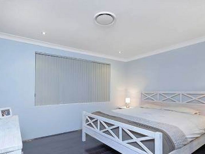 2 Mallee Court, Wattle Grove NSW 2173