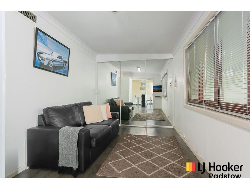 2 Delia Avenue, Revesby NSW 2212