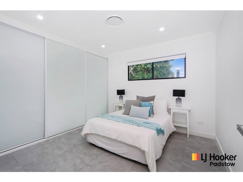 957 Henry Lawson Drive, Padstow Heights NSW 2211