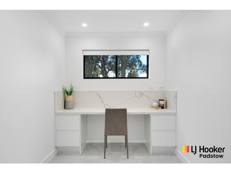 957 Henry Lawson Drive, Padstow Heights NSW 2211