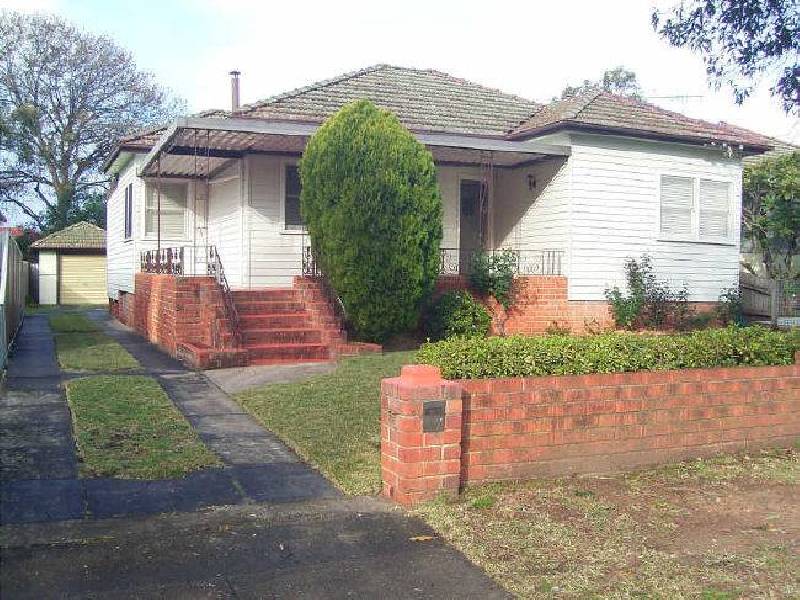 15 Chamberlain Road, Padstow NSW 2211