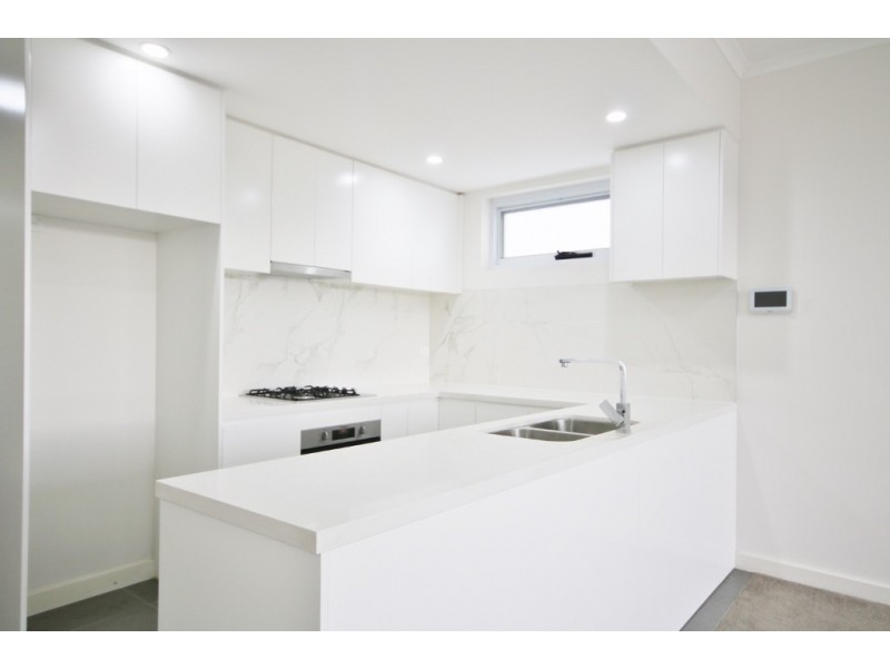 18/38-40 Lawrence Street, Peakhurst NSW 2210