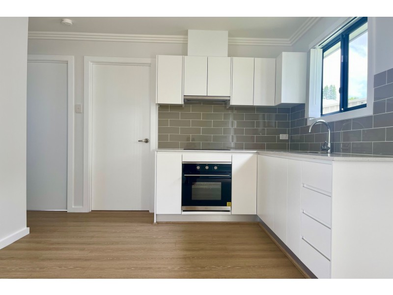 12A Brain Avenue, Lurnea NSW 2170