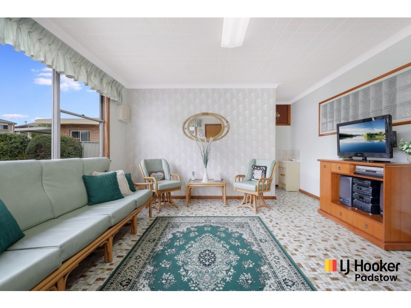 22 Kerrie Crescent, Panania NSW 2213