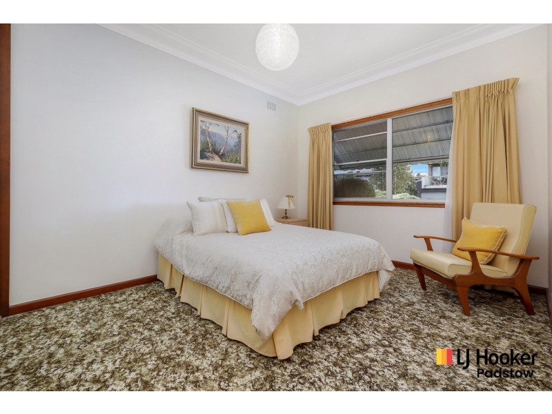 22 Kerrie Crescent, Panania NSW 2213