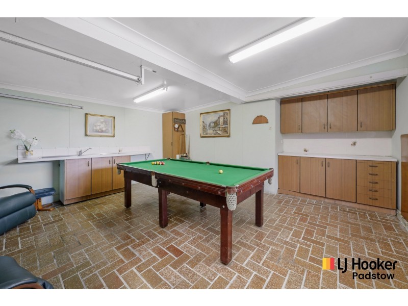 22 Kerrie Crescent, Panania NSW 2213