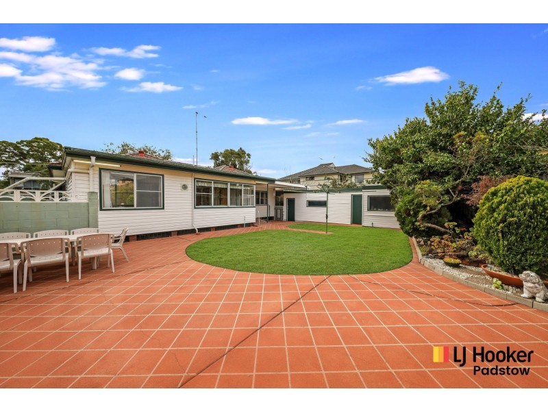 22 Kerrie Crescent, Panania NSW 2213