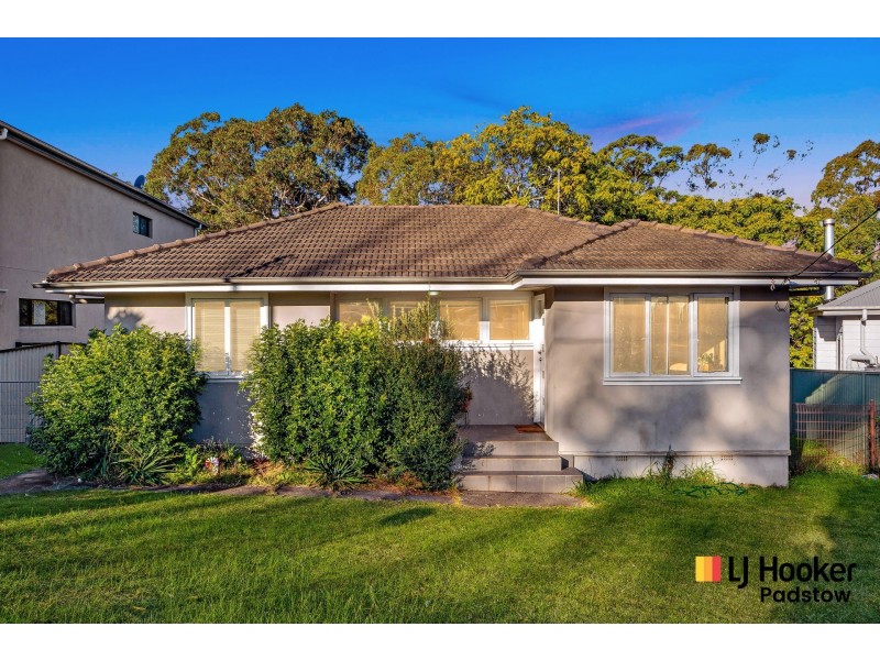 21 Matthews Avenue, East Hills NSW 2213