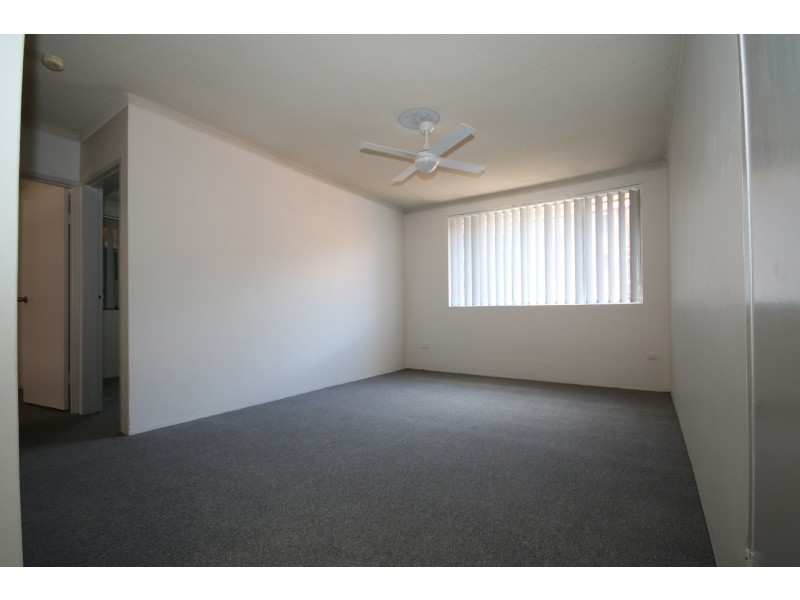 8/13 Drummond Street, Warwick Farm NSW 2170