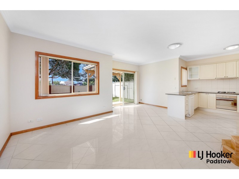 2/38-40 Doyle Road, Revesby NSW 2212