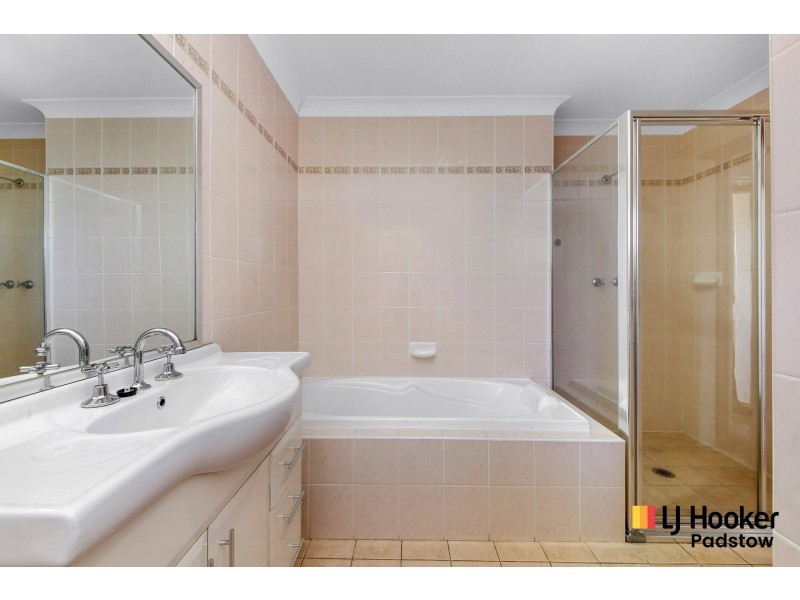2/38-40 Doyle Road, Revesby NSW 2212