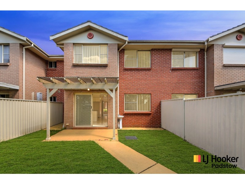 2/38-40 Doyle Road, Revesby NSW 2212