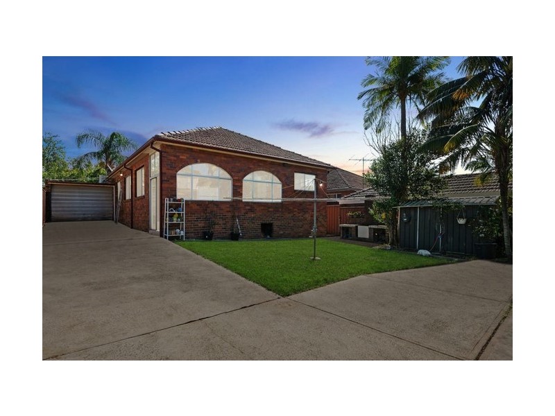 52 Proctor Avenue, Kingsgrove NSW 2208