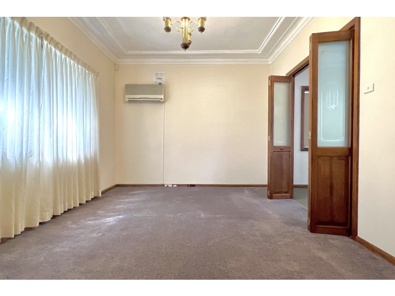 24 Browning Street, East Hills NSW 2213