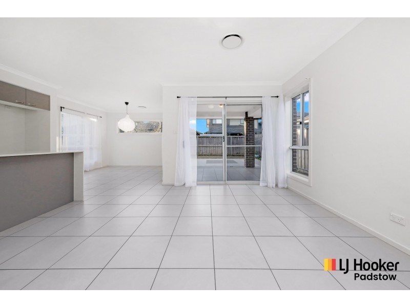 140 Maddecks Avenue, Moorebank NSW 2170