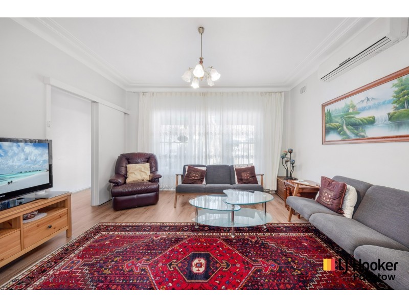 1 Wall Avenue, Panania NSW 2213