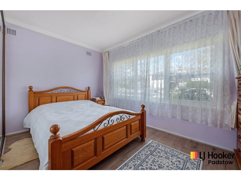 1 Wall Avenue, Panania NSW 2213