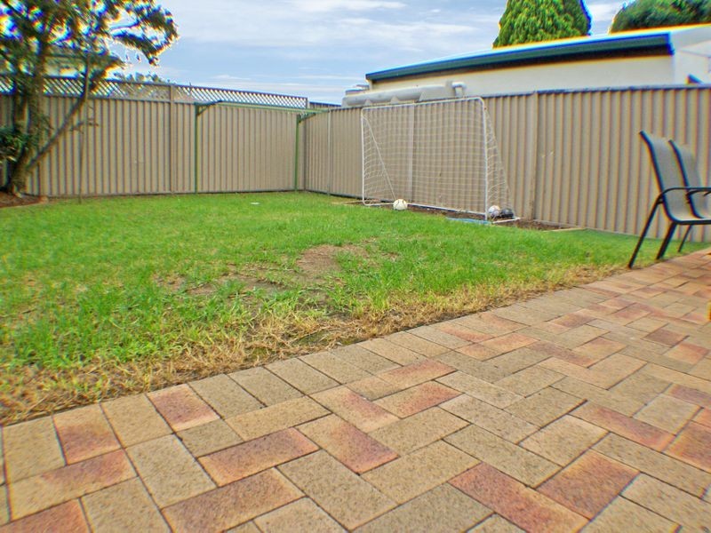 12 Fromelles Avenue, Milperra NSW 2214