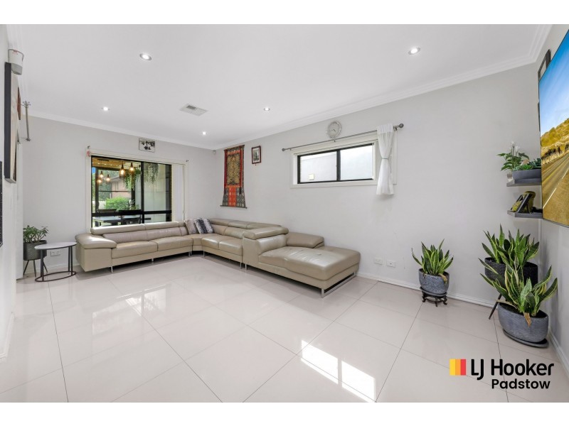 11a Spring Street, Padstow NSW 2211