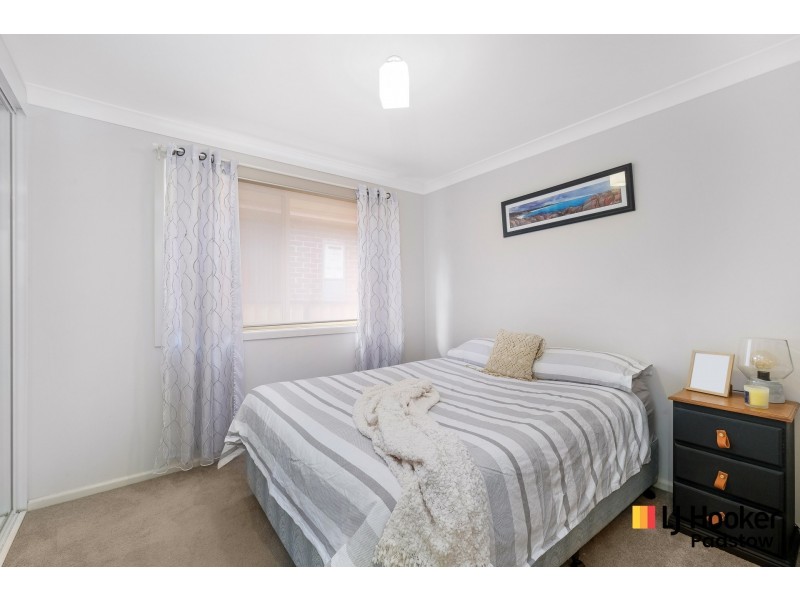 13 Matthews Avenue, East Hills NSW 2213