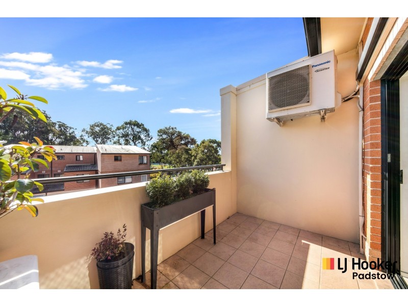 Level 2/42/68 Davies Road, Padstow NSW 2211