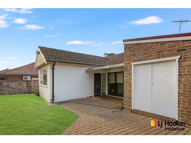138 Marco Avenue, Panania NSW 2213
