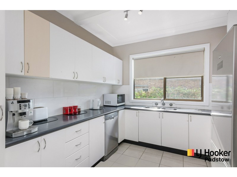 138 Marco Avenue, Panania NSW 2213