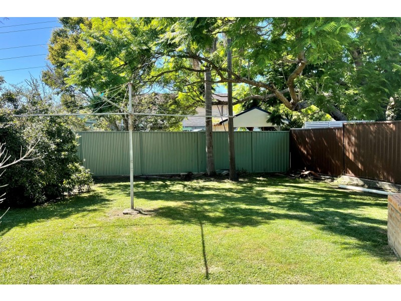 223 Davies Road, Padstow NSW 2211