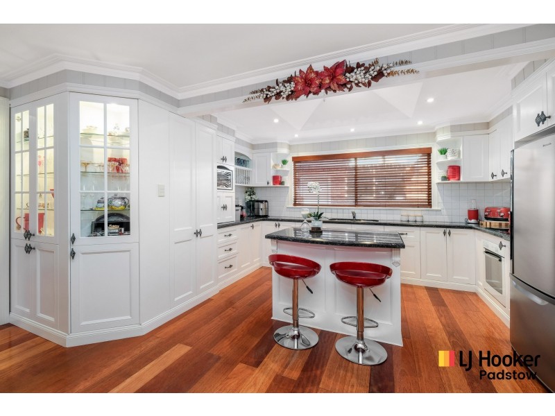 11 Links Avenue, Milperra NSW 2214