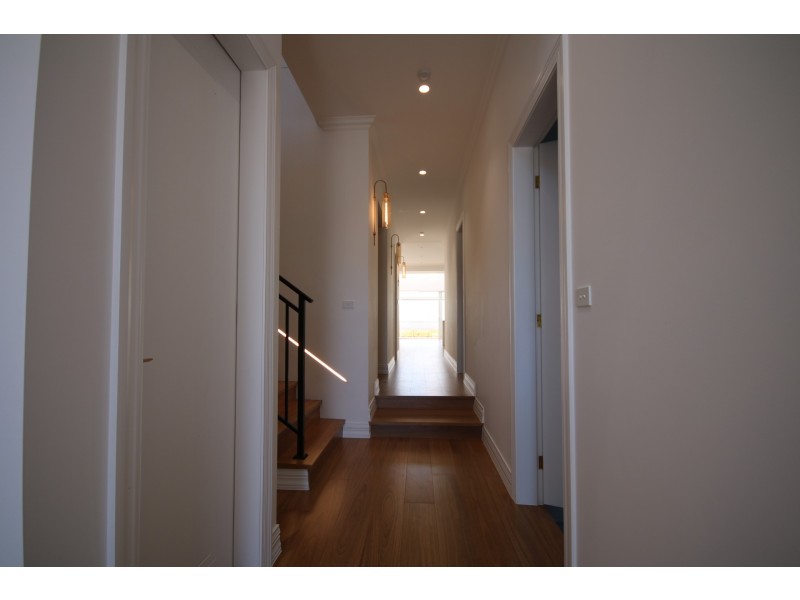 6a Gwandalan Road, Padstow NSW 2211