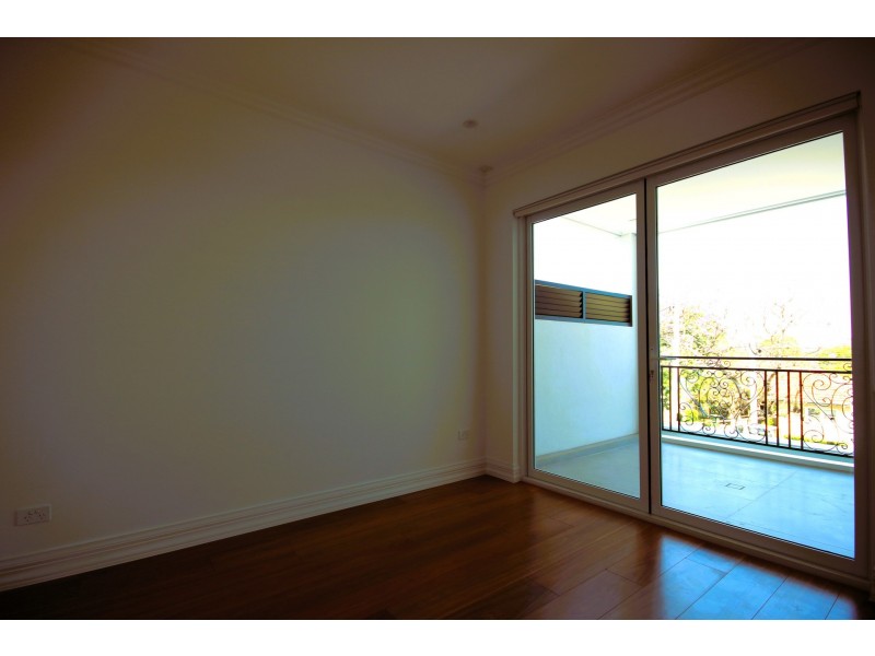 6a Gwandalan Road, Padstow NSW 2211