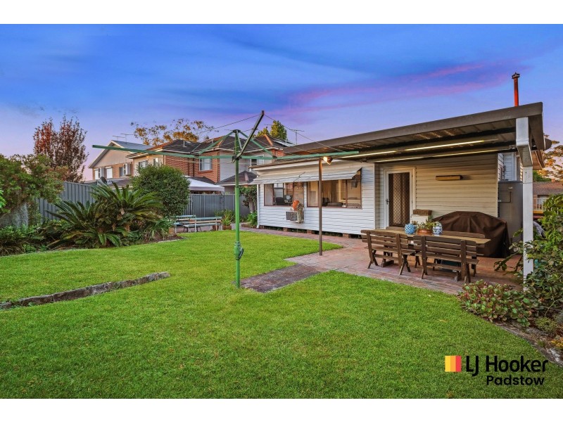 19 Edinburgh Drive, Revesby Heights NSW 2212