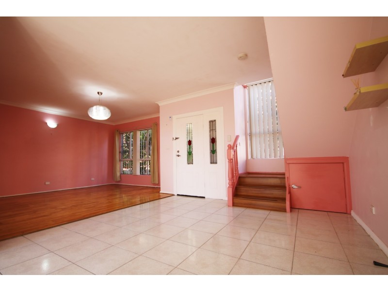 6/30 Albion Street, Roselands NSW 2196