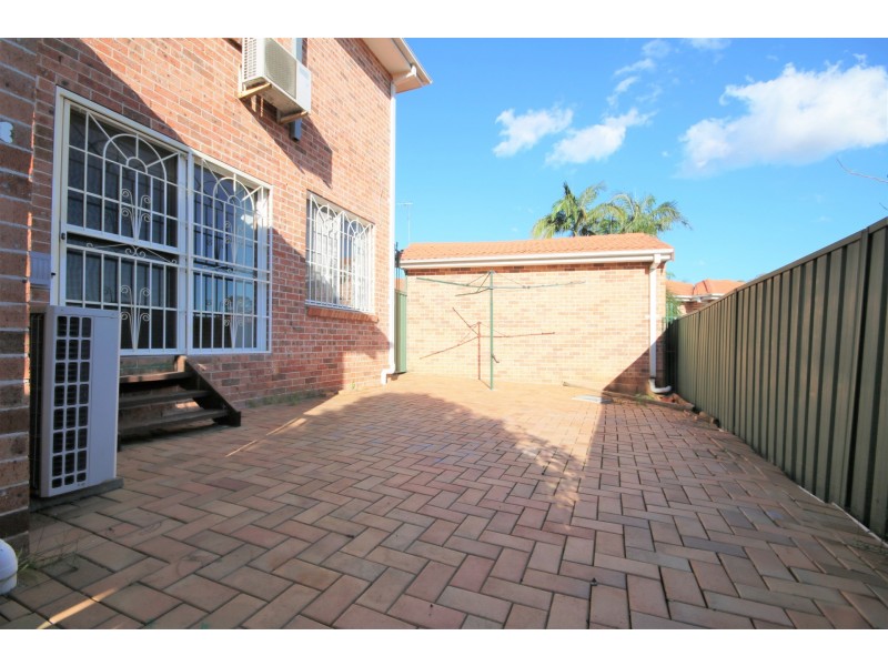 6/30 Albion Street, Roselands NSW 2196