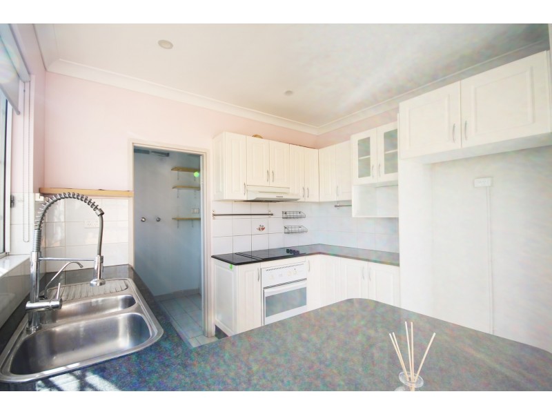 6/30 Albion Street, Roselands NSW 2196