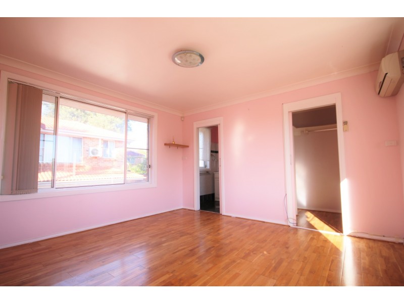 6/30 Albion Street, Roselands NSW 2196