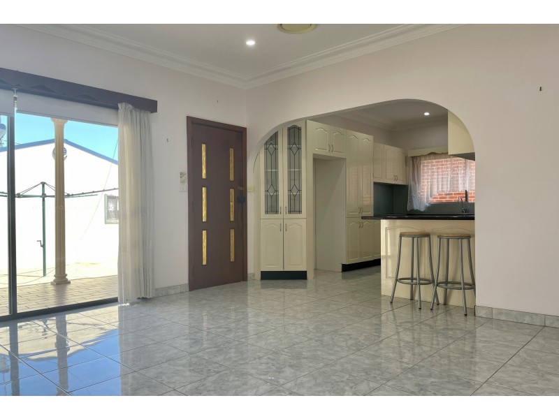 23 McGirr Street, Padstow NSW 2211