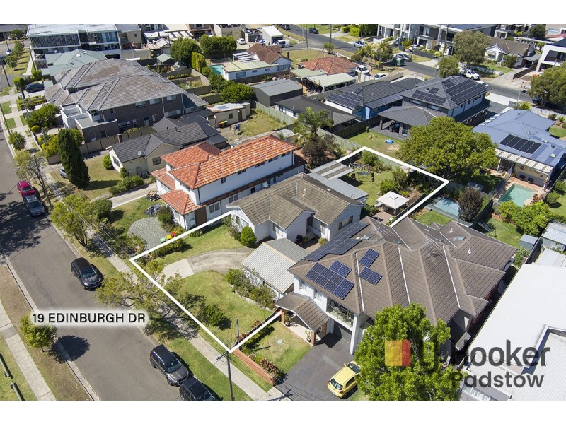 19 Edinburgh Drive, Revesby Heights NSW 2212