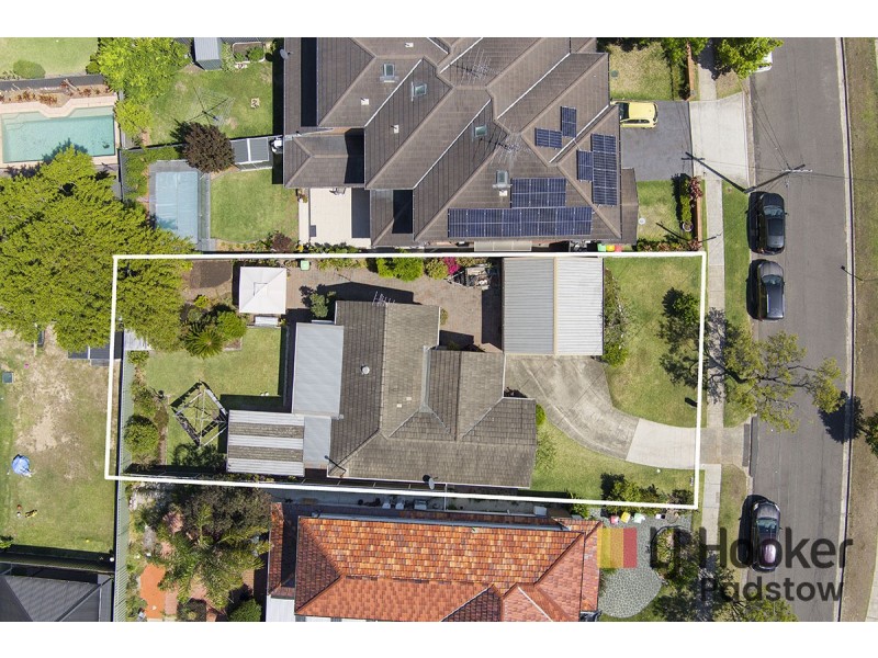 19 Edinburgh Drive, Revesby Heights NSW 2212