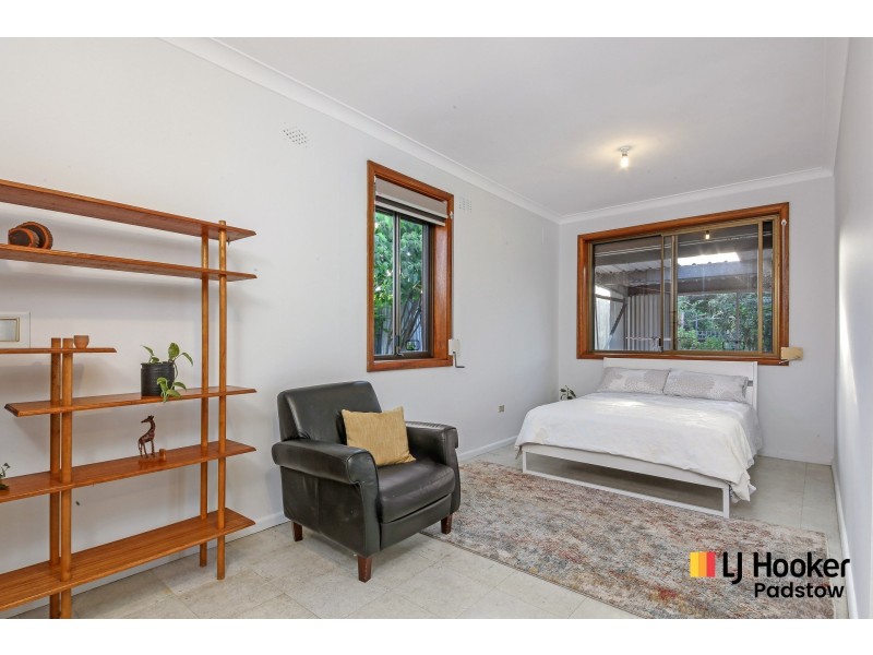 154 Davies Road, Padstow NSW 2211