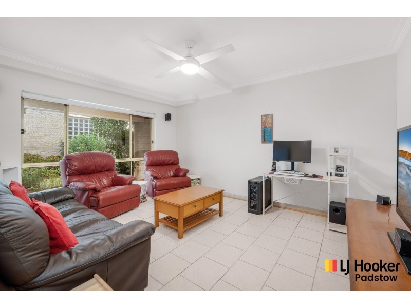 9/837 Henry Lawson Drive, Picnic Point NSW 2213