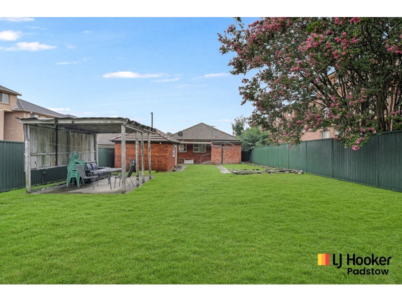 27 Littleton Street, Riverwood NSW 2210