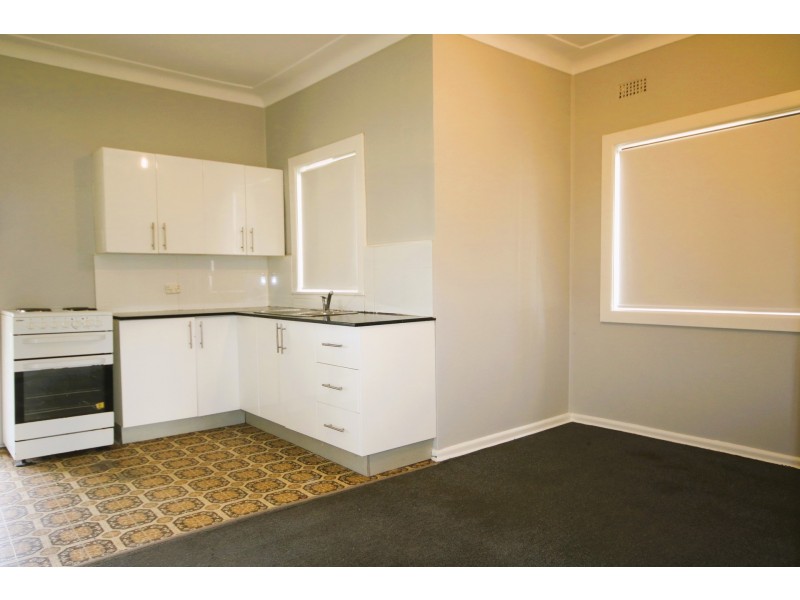 18 Tobruk Avenue, Liverpool NSW 2170