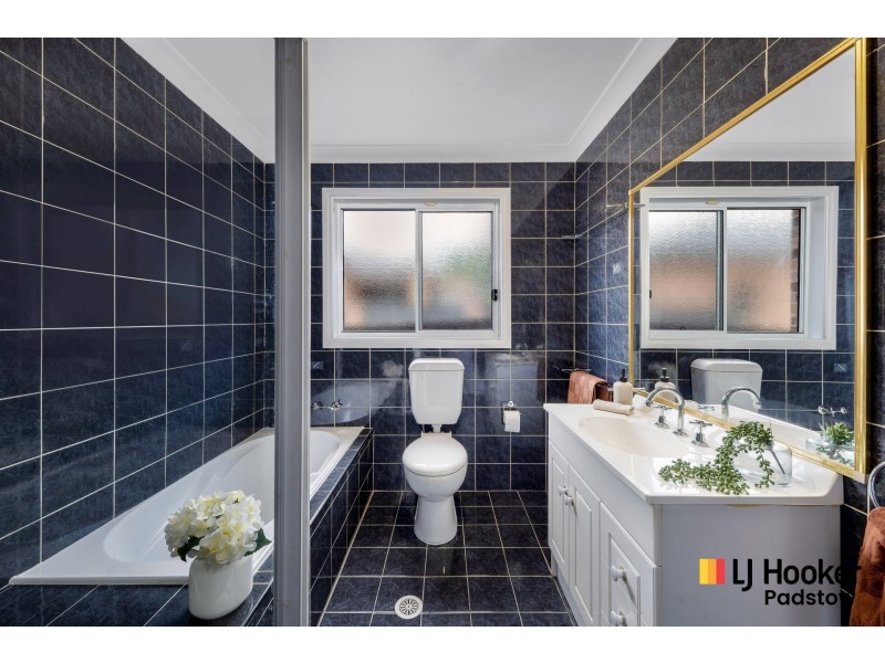 2/84 Centaur Street, Revesby NSW 2212