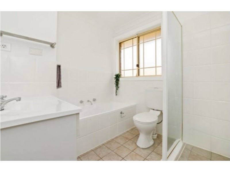 3/42-46 Wellwood Avenue, Moorebank NSW 2170