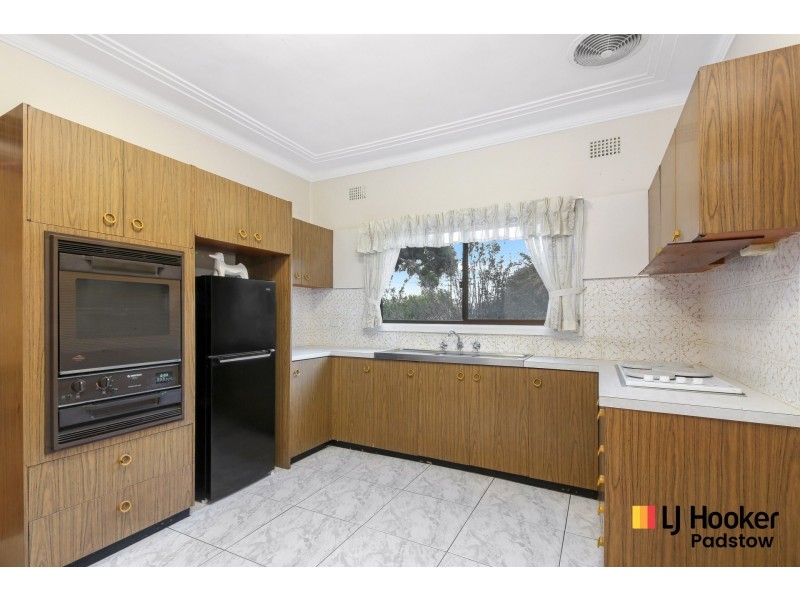 7 Langdale Avenue, Revesby NSW 2212